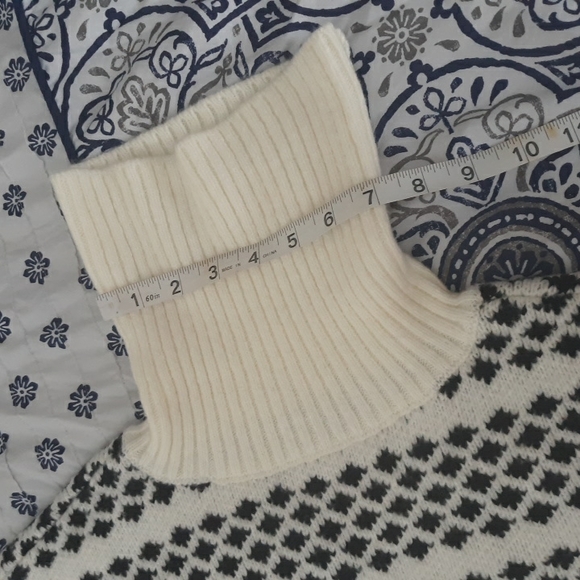 Ann Taylor Petite Sz SP Turtleneck Wool Blend Sweater - Picture 11 of 15